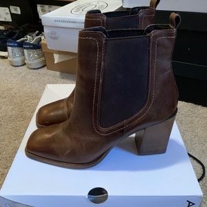 NEW ALDO GRERASA BROWN ANKLE BOOTIE SIZE 10